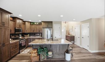 1601 Birch Run, Auburn, IN 46706