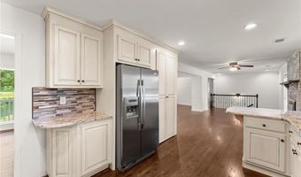185 Lee Path, Acworth, GA 30102