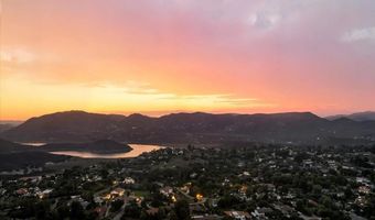 2927 Circle Dr, Escondido, CA 92029