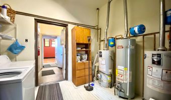 8 COMMONWEALTH Ave, Claymont, DE 19703