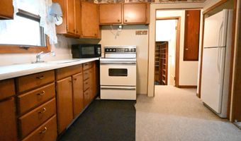 207 3rd St, Albert City, IA 50510