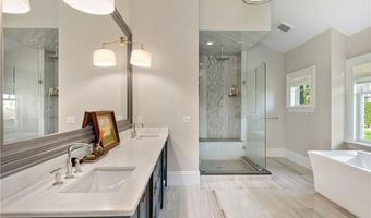 10 Ocean Lawn Ln, Newport, RI 02840