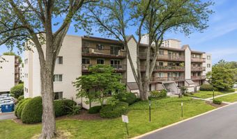7400 LAKEVIEW Dr N404, Bethesda, MD 20817