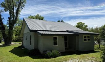 110 Fisher St, Andrews, NC 28901