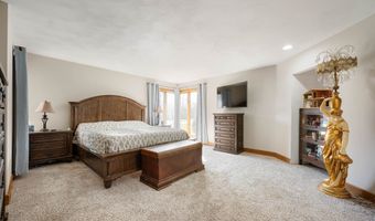 6520 Forrest Commons Blvd, Indianapolis, IN 46227