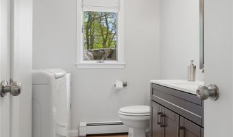 5 Aurora Dr, Cumberland, RI 02864