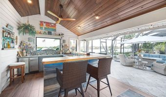 6605 SEABIRD Way, Apollo Beach, FL 33572