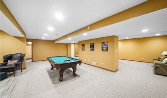 350 ASPEN Ct, Aurora, OH 44202