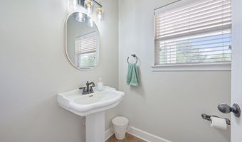 652 Tommy Eiland Rd, Baker, FL 32531