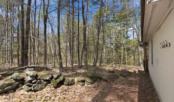 101 Canterbury Shore Dr, Canterbury, NH 03224