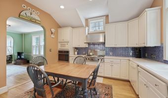 103 E MONROE Ave, Alexandria, VA 22301