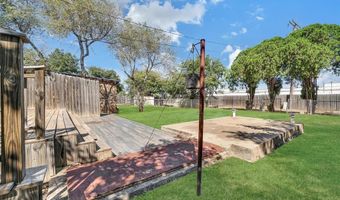 1422 N Hudson St, Altus, OK 73521