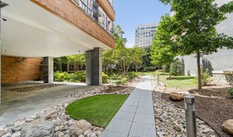2001 15TH St N 506, Arlington, VA 22201