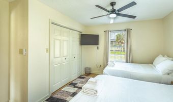 76 Ave H, Apalachicola, FL 32320