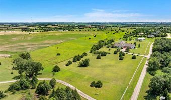 2448 Haven Dr, Abilene, KS 67410