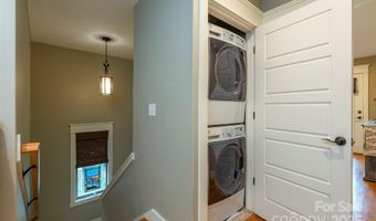 71 McLain St, Asheville, NC 28803