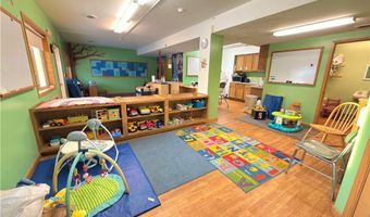 2328 N Hillcrest Pkwy, Altoona, WI 54720