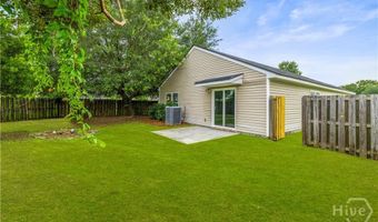 6 Spring Lake Cir, Savannah, GA 31407