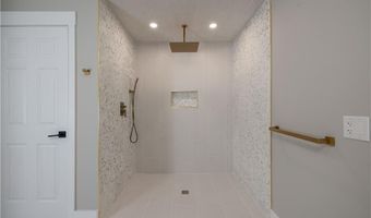 311 Hope Rd, Cranston, RI 02921