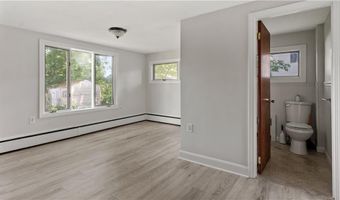 29 Cormier Rd, Lincoln, RI 02865