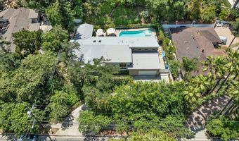 3843 Hayvenhurst Ave, Encino, CA 91436