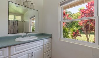 601 N Honokala Rd B, Haiku, HI 96708