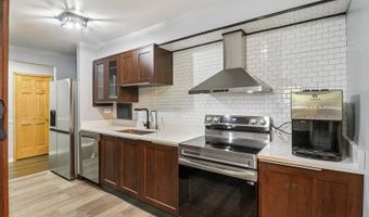 1405 E Central Rd 122C, Arlington Heights, IL 60005