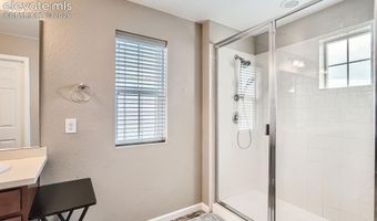 806 White Crow St, Aurora, CO 80018