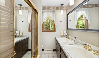 103 Rollingwood Dr, North Kingstown, RI 02852