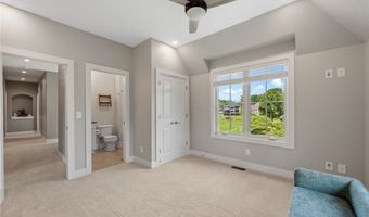 435 Dunwoody Dr, Aurora, OH 44202