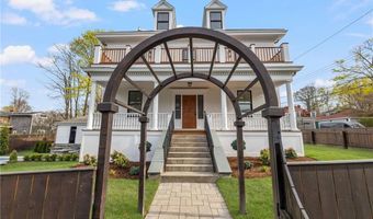 7 Champlin St, Newport, RI 02840