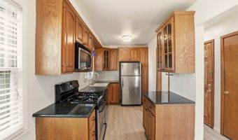 576 Avenue E 2, Bayonne, NJ 07002