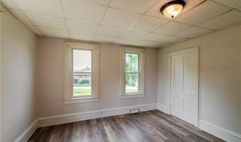 713 N 13 St, Atchison, KS 66002