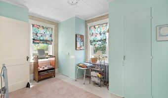 71 Philmont Ave, Cranston, RI 02910