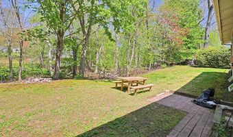 21 Daggett Rd, Attleboro, MA 02703