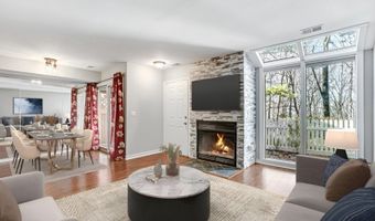 29 Encampment Dr, Bedminster, NJ 07921