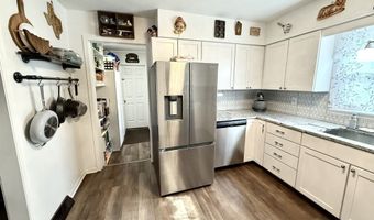 6419 Woodwind Dr, Indianapolis, IN 46217