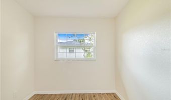 336 BAY St, Auburndale, FL 33823