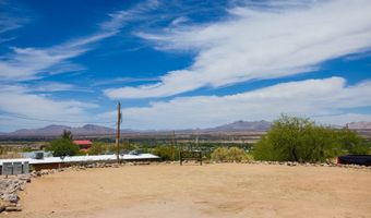 370 E Silverwood Ln, Benson, AZ 85602