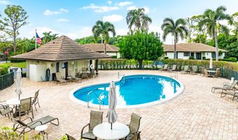 481 Forestview Dr, Atlantis, FL 33462