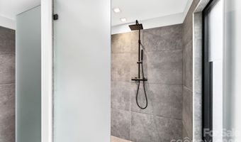 48 Woodvale Ave, Asheville, NC 28804