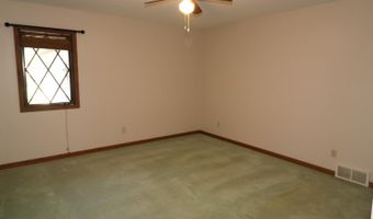 91 White Oak Dr, Batesville, IN 47006