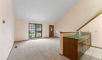 1707 W Hampton Dr, Austintown, OH 44515