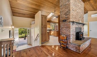 11 Cove Rd, Narragansett, RI 02882