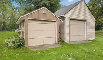 8949 Rosewood Ln N, Maple Grove, MN 55369