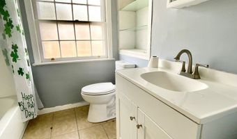 304 Plymouth St, Athens, WV 24712