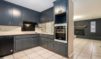 313 Christopher Dr, Athens, AL 35611