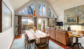 1620 Buckberry Dr N, Sapphire, NC 28774
