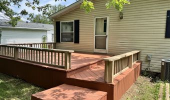 829 Savannah River Dr, Adrian, MI 49221