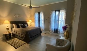 1103 N Main St, Abbeville, SC 29620